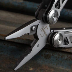 Boker Plus Specialist Pro 15 Boker Plus Specialist Pro -Victorinox Sales 09BO830det6 86751.1653401391