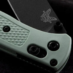 Benchmade 533GY-06 Mini Bugout Sea Foam Folding Knife -Victorinox Sales BM533GY 06.2 98426.1690558608
