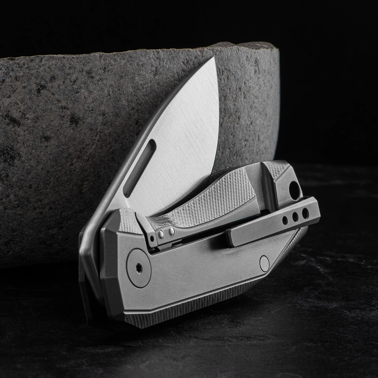 LionSteel Nano Carbon Fibre Folding Knife 4 LionSteel Nano Carbon Fibre Folding Knife - Image 2