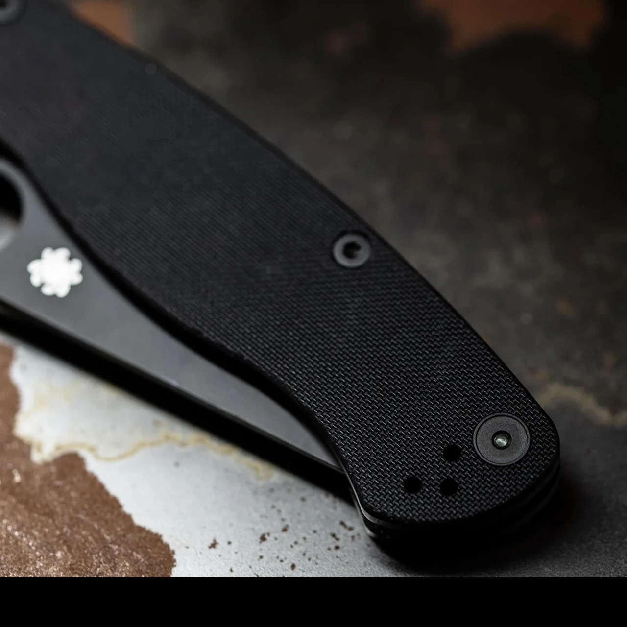 Glow Rhino Spyderco Hole Plug 5 Glow Rhino Spyderco Hole Plug - Image 3