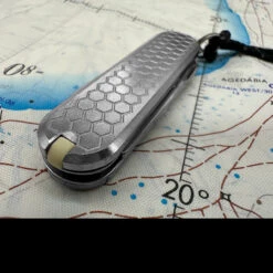 Maratac Victorinox Classic Scales Honeycomb -Victorinox Sales MAR102.3 94627.1695998662.1280.1280 31910.1696333030