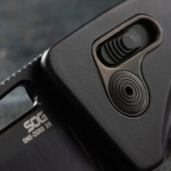 SOG One-Zero XR Black -Victorinox Sales SOG 12 73 03 57.2 15188.1694015259.1280.1280 41780.1694178206