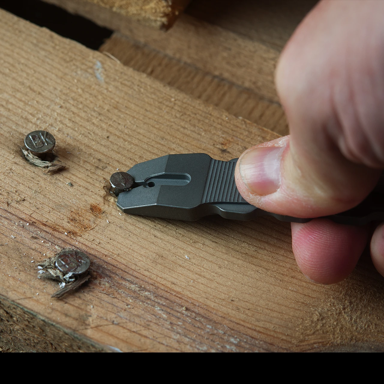 We Knife Gesila Pry Bar 7 We Knife Gesila Pry Bar - Image 5