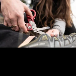 Leatherman Raptor Response 16 Leatherman Raptor Response -Victorinox Sales WIT LT242det 22292.1636636362.1280.1280 89185.1636636378