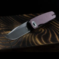 Kizer Squidward Richlite Red Folding Knife -Victorinox Sales squidardrichlitedet3 84343.1686929124