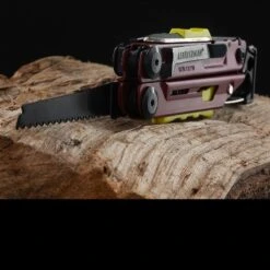 Leatherman Signal Black Red -Victorinox Sales wit lt700rddet2 42185.1587418812