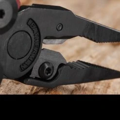 Leatherman Signal Black Red -Victorinox Sales wit lt700rddet7 84822.1587418822