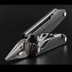 Leatherman Charge+ 13 Leatherman Charge+ -Victorinox Sales wit lt955det5 76644.1690190462